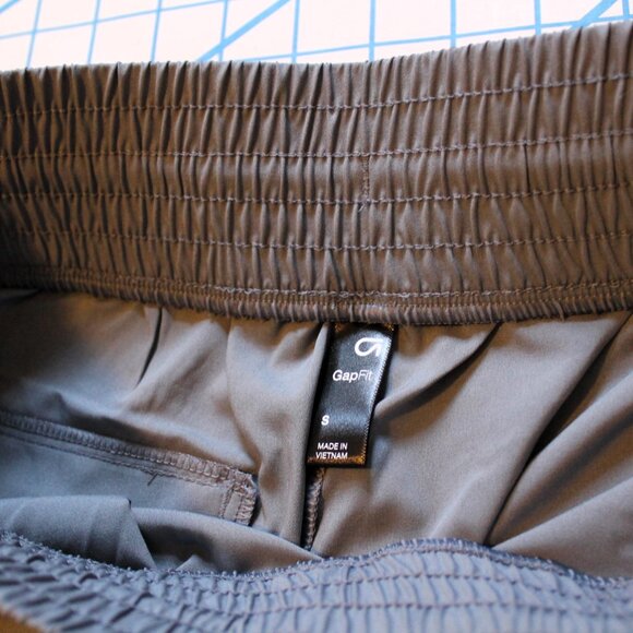 NWT GAP GapFit High Rise Runaround Pants, Mercury Gray, Small - Picture 8 of 9